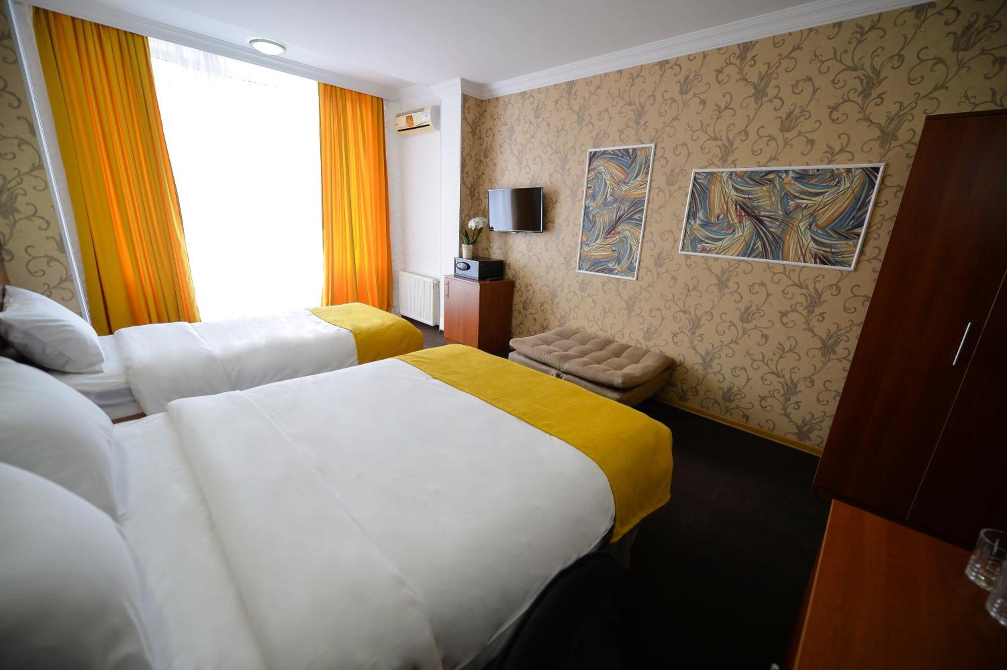 Villa Pheria Batumi Esterno foto