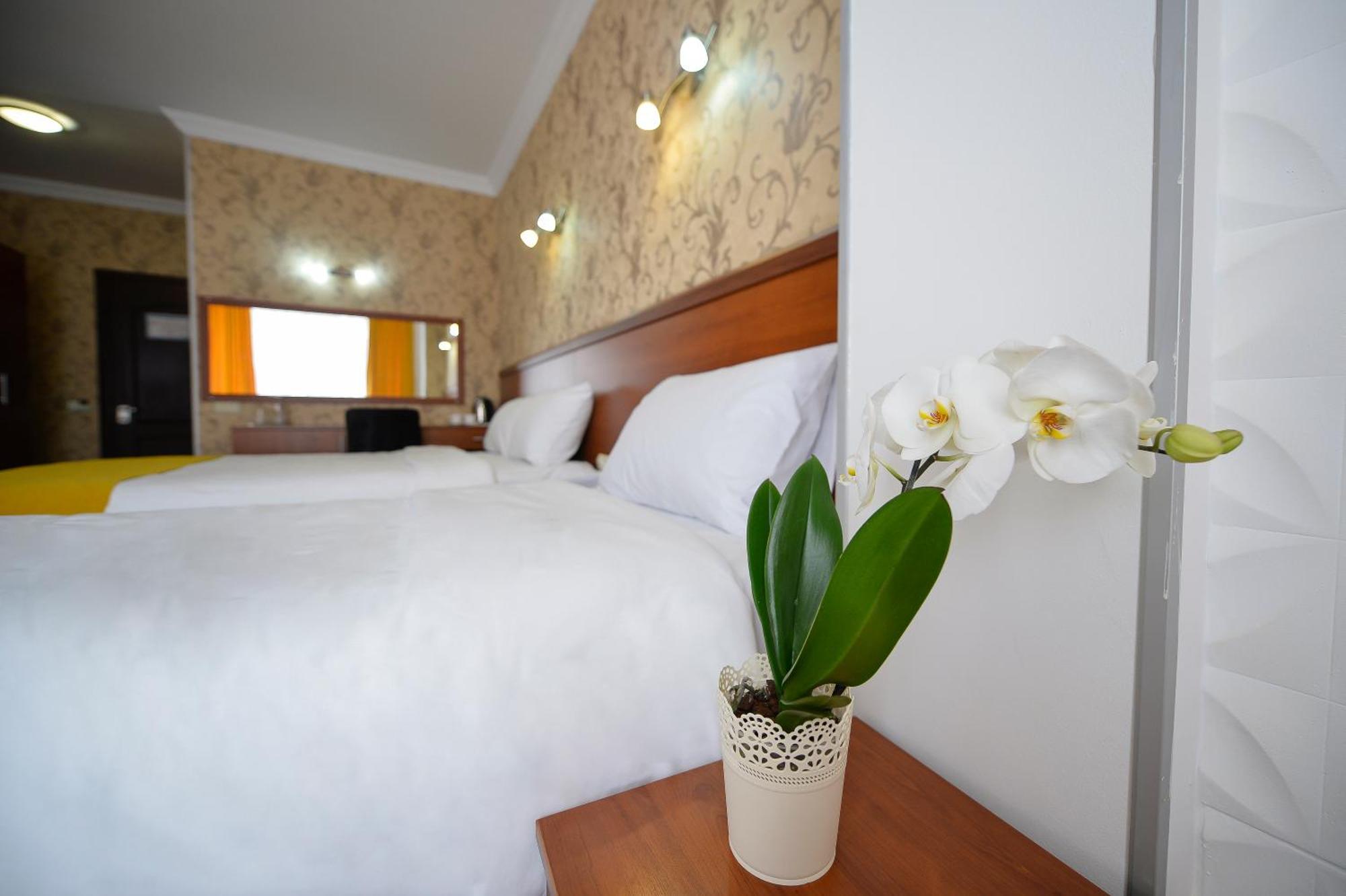 Villa Pheria Batumi Esterno foto