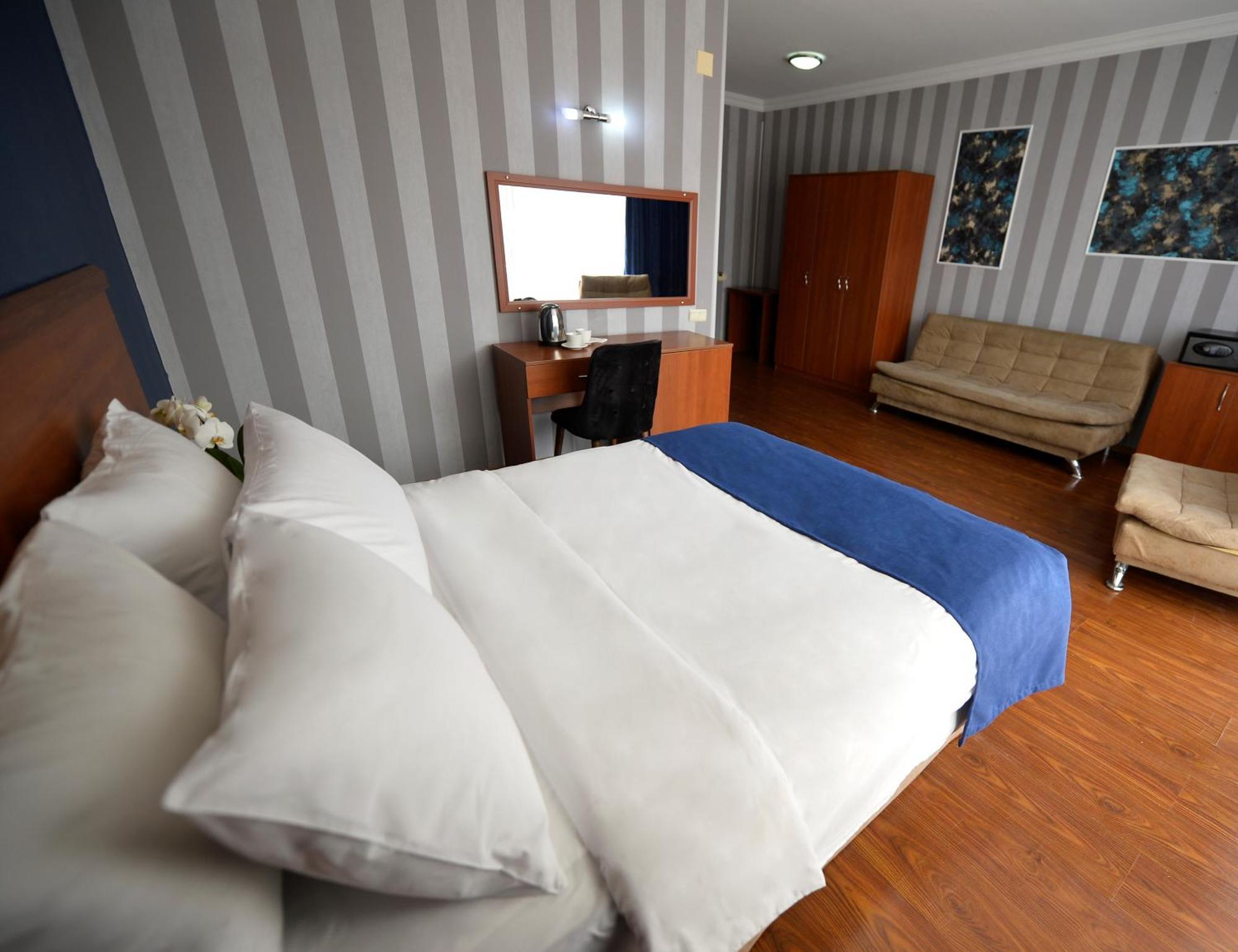 Villa Pheria Batumi Camera foto